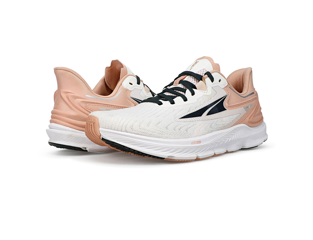 White / Coral Women's Altra Running Torin 6 Road Running Shoes | 64182-XLNP